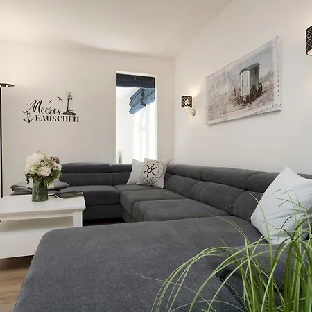 Apartment Haus Schoenes Leben Meeresrauschen Groemitz